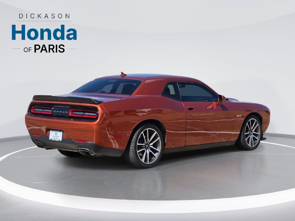 Used 2023 Dodge Challenger R/T RWD image 7