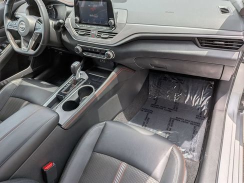 Used 2025 Nissan Altima 2.5 SR FWD image 32