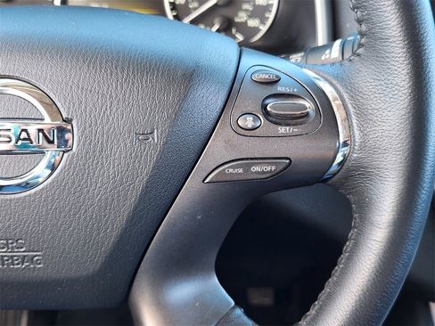 Used 2022 Nissan Murano SV w/ SV Midnight Edition Package image 18