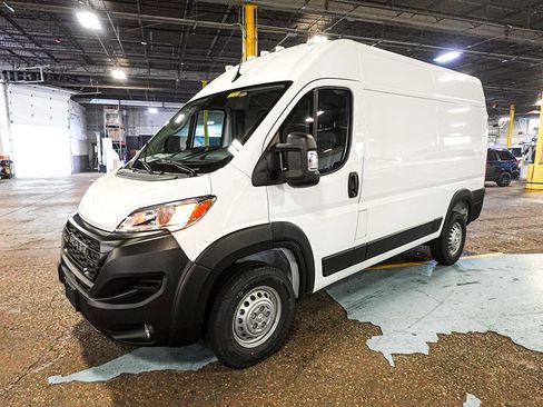 New 2026 RAM ProMaster 1500 w/ Convenience Group image 3
