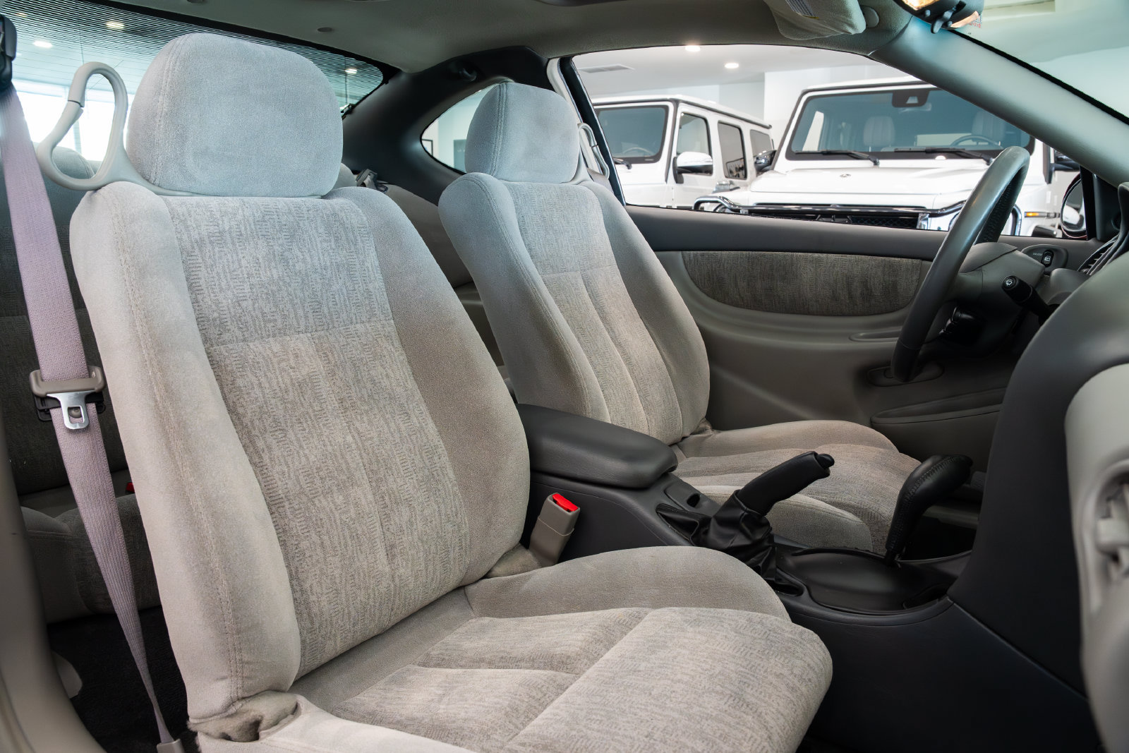 Used 2001 Oldsmobile Alero GL w/ Sun & Sound Pkg FWD image 19