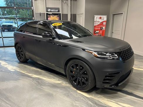 Used 2018 Land Rover Range Rover Velar R-Dynamic SE AWD/4WD image 25