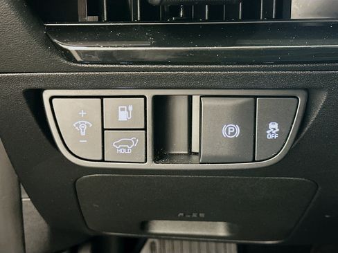 Used 2024 Kia EV6 Wind w/ Wind Technology Package AWD/4WD image 17