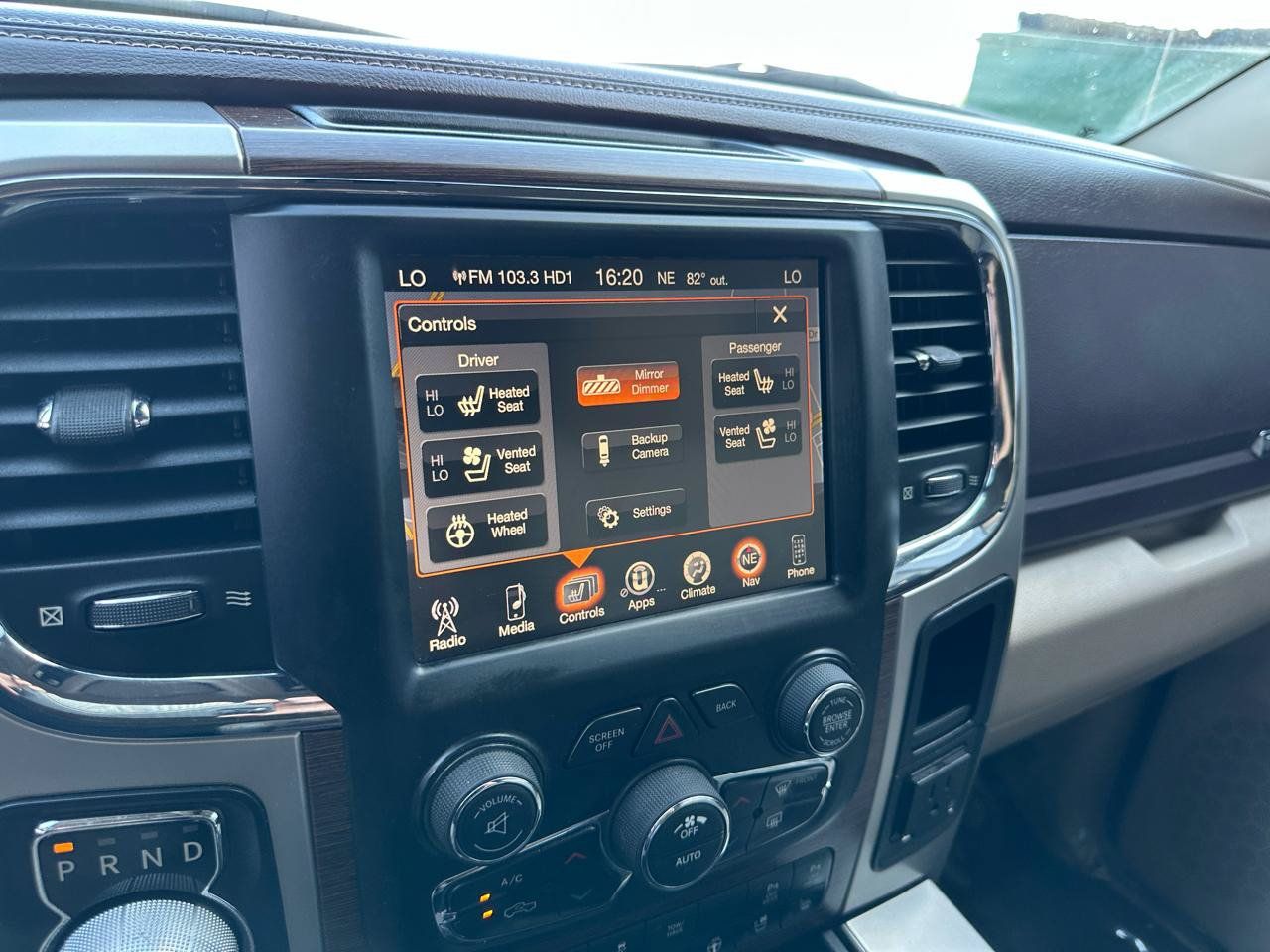 Used 2017 RAM 1500 Laramie RWD image 39