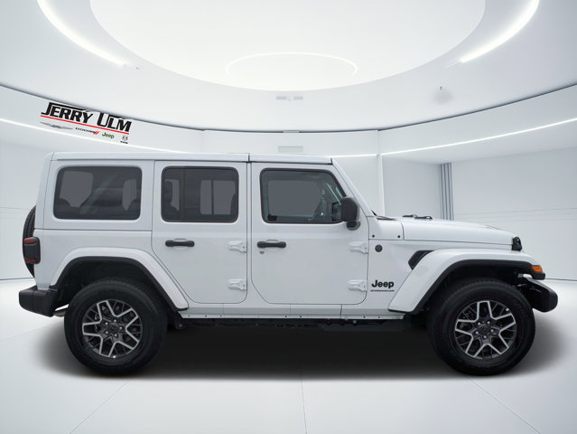 Certified 2026 Jeep Wrangler Unlimited Sahara AWD/4WD image 2