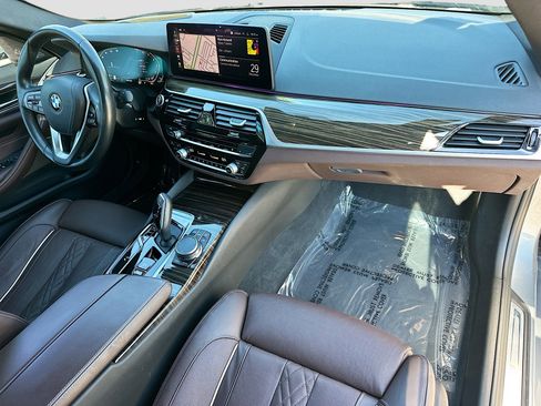 Certified 2023 BMW 540i w/ Premium Package image 34