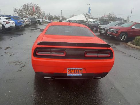 Used 2021 Dodge Challenger SXT w/ Plus Package image 6