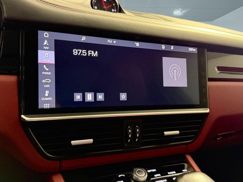 Used 2019 Porsche Cayenne S AWD/4WD image 21