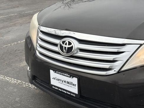 Used 2012 Toyota Avalon image 11