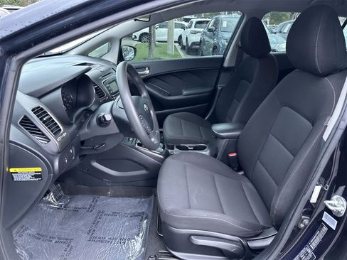 Used 2018 Kia Forte LX image 13