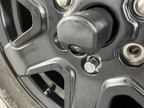 New 2025 Ford Bronco Big Bend w/ Black Diamond Package image 9