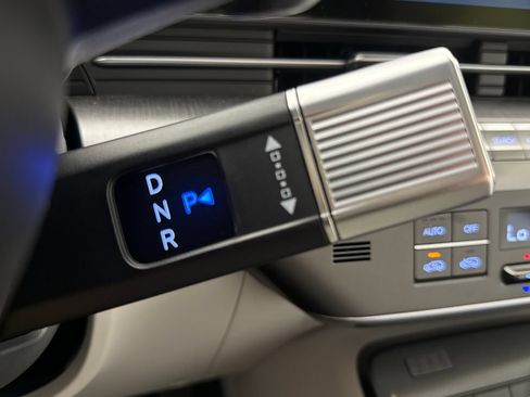 Certified 2024 Hyundai Kona SEL w/ Convenience Package FWD image 21