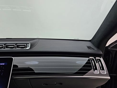 Certified 2024 Mercedes-Benz S 500 4MATIC image 13