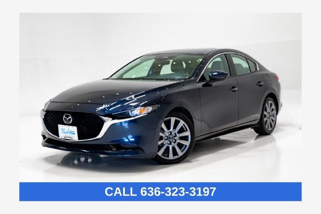 Used 2025 MAZDA MAZDA3 s FWD image 1