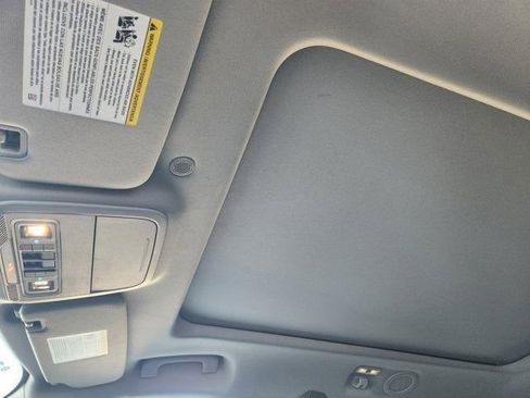 Used 2024 Ford Explorer XLT w/ Equipment Group 202A image 8