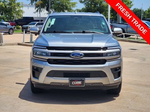 Used 2022 Ford Expedition Max XLT RWD image 2