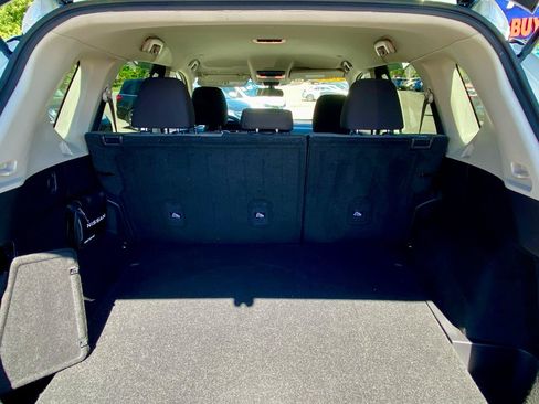 Used 2022 Nissan Rogue SV FWD image 18