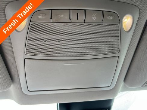 Used 2019 Nissan Rogue SV FWD image 24