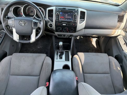 Used 2013 Toyota Tacoma 4x4 Double Cab w/ TRD Off-Road Pkg image 15