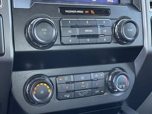 Used 2019 Ford F150 XLT w/ Equipment Group 302A Luxury AWD/4WD image 20