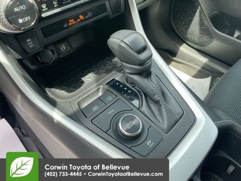 Used 2024 Toyota RAV4 LE AWD/4WD image 22