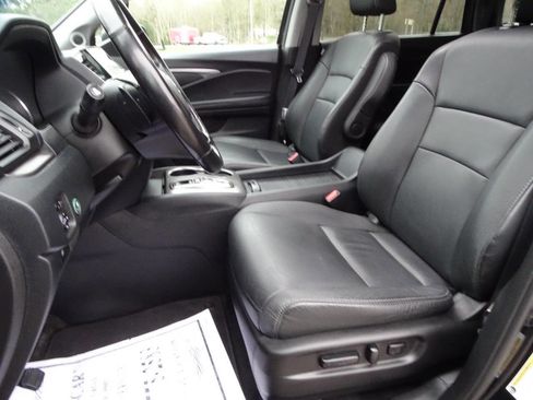 Used 2022 Honda Pilot Black Edition image 2