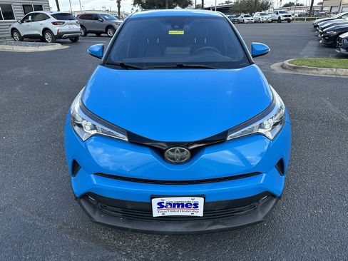 Used 2019 Toyota C-HR Limited image 9