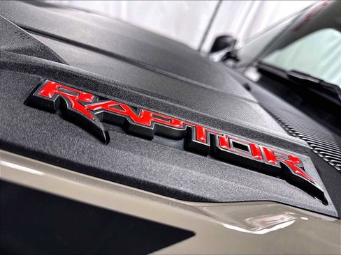 Used 2025 Ford Bronco Raptor w/ Interior Carbon Fiber Pack AWD/4WD image 37