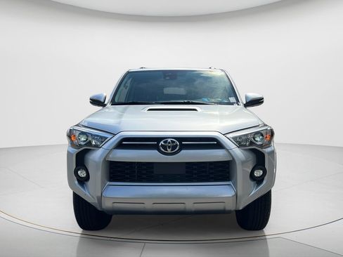 Used 2023 Toyota 4Runner TRD Off-Road Premium w/ Moonroof Package AWD/4WD image 2