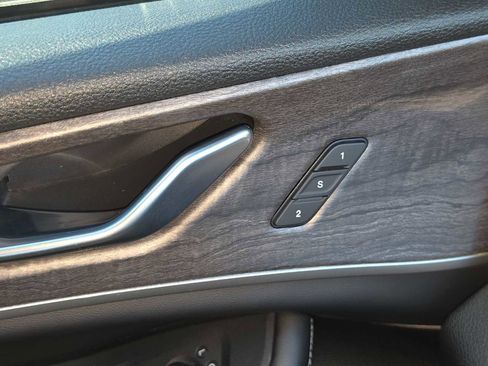 Used 2023 Jeep Grand Cherokee image 31