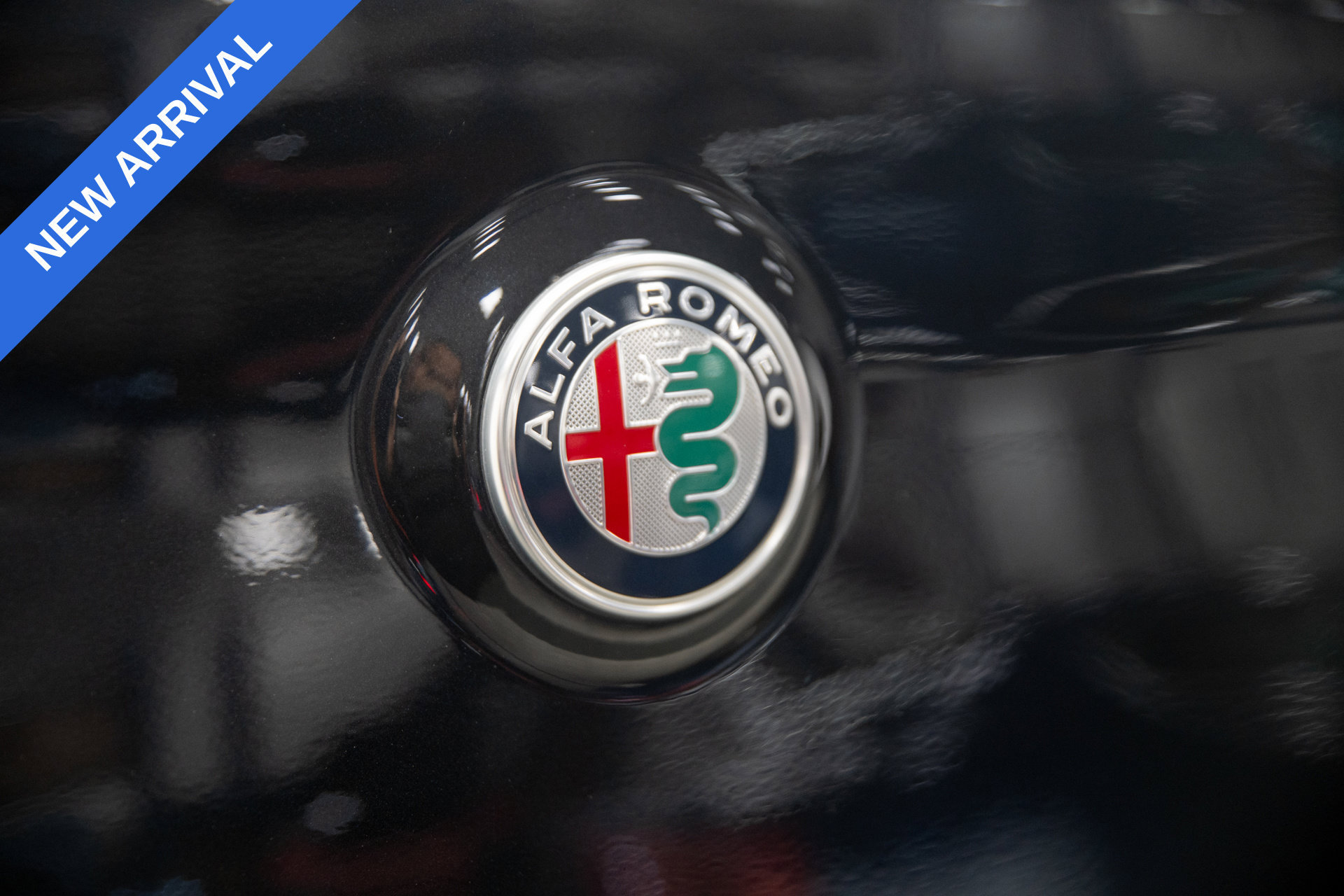 Used 2023 Alfa Romeo Stelvio Veloce AWD/4WD image 42