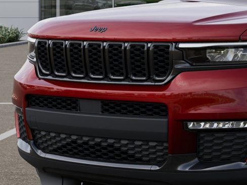 New 2025 Jeep Grand Cherokee L Limited w/ Black Appearance Package AWD/4WD image 12