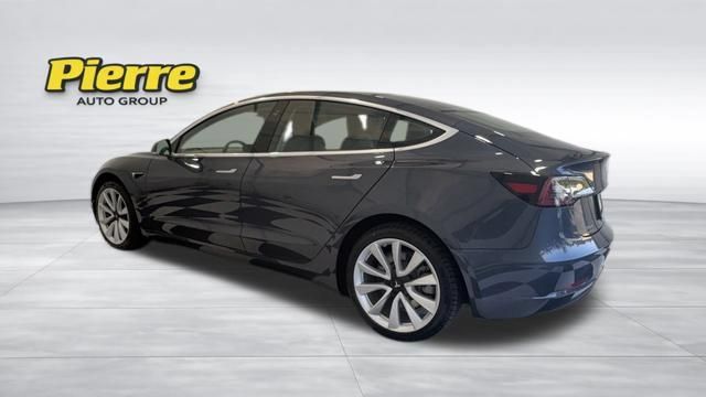 Used 2020 Tesla Model 3 Standard Range Plus RWD image 2