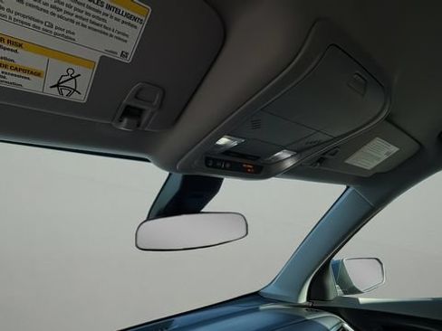 Used 2024 Chevrolet Equinox LT FWD image 27