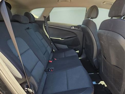 Used 2018 Hyundai Tucson SE w/ Cargo Package image 14