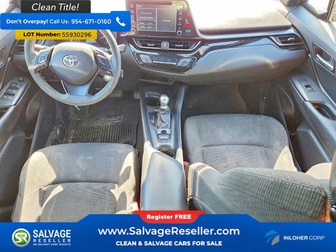 Used 2019 Toyota C-HR LE FWD image 11