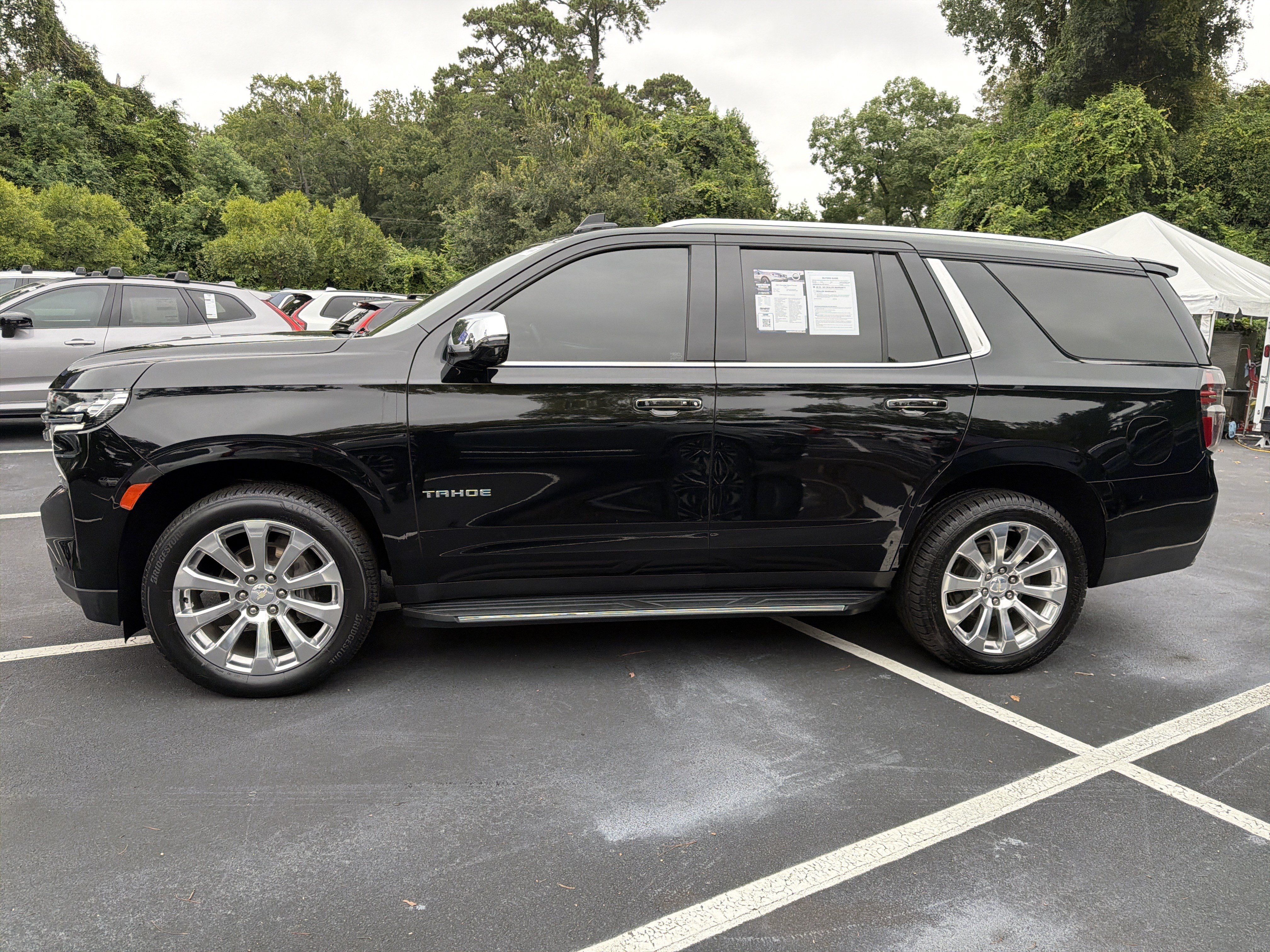 Used 2021 Chevrolet Tahoe Premier w/ Premium Package RWD image 7