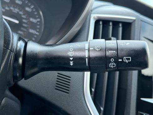 Certified 2023 Subaru Crosstrek 2.0i Premium image 27