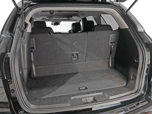 Used 2017 Chevrolet Traverse Premier w/ LPO, 'HIT The Road' Package AWD/4WD image 8