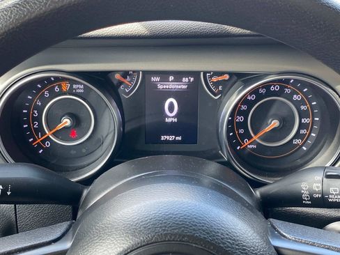 Used 2021 Jeep Wrangler Unlimited Sport image 26