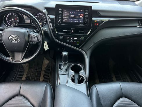 Used 2021 Toyota Camry SE FWD image 4