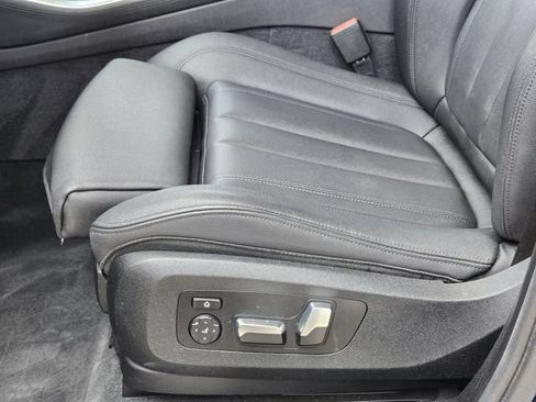 Used 2019 BMW X5 xDrive40i w/ Convenience Package AWD/4WD image 24