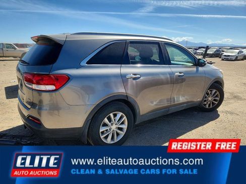 Used 2016 Kia Sorento AWD w/ LX Convenience Package image 6