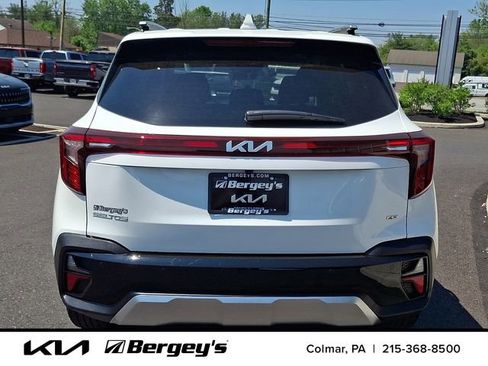 Certified 2026 Kia Seltos EX w/ EX Sunroof Package AWD/4WD image 6