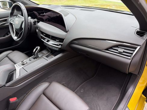 New 2026 Cadillac CT5 Sport w/ Technology Package AWD/4WD image 5