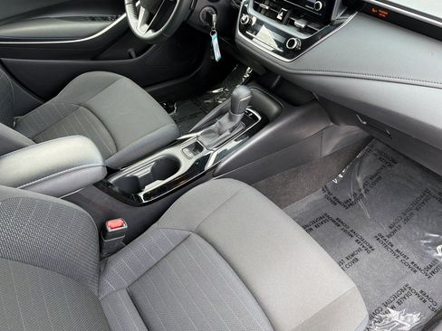 Used 2022 Toyota Corolla SE FWD image 15
