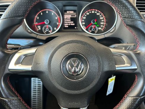 Used 2012 Volkswagen GTI 4-Door image 23