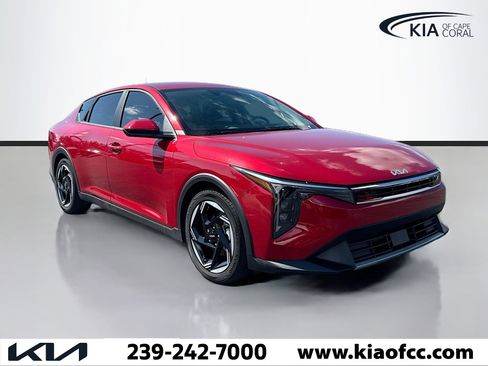 Certified 2025 Kia K4 EX image 7