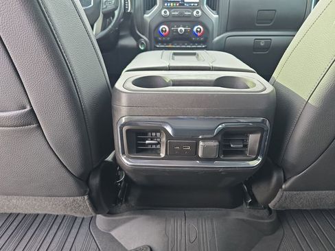 Certified 2022 GMC Sierra 3500 Denali image 26