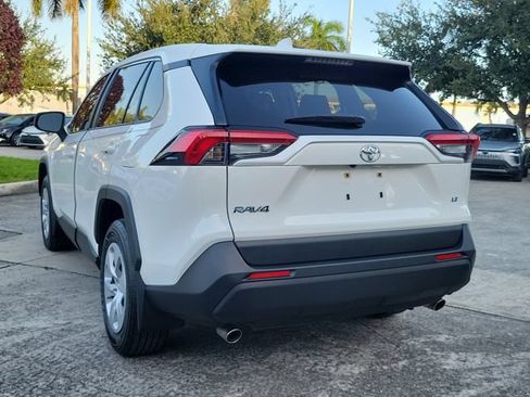 Used 2025 Toyota RAV4 LE FWD image 3